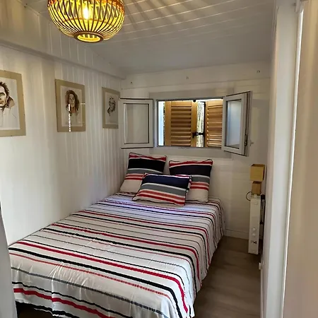 Maison De La De * سولاك سور مير